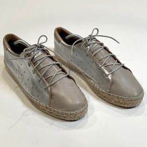 Manuela de Juan | Genuine Leather